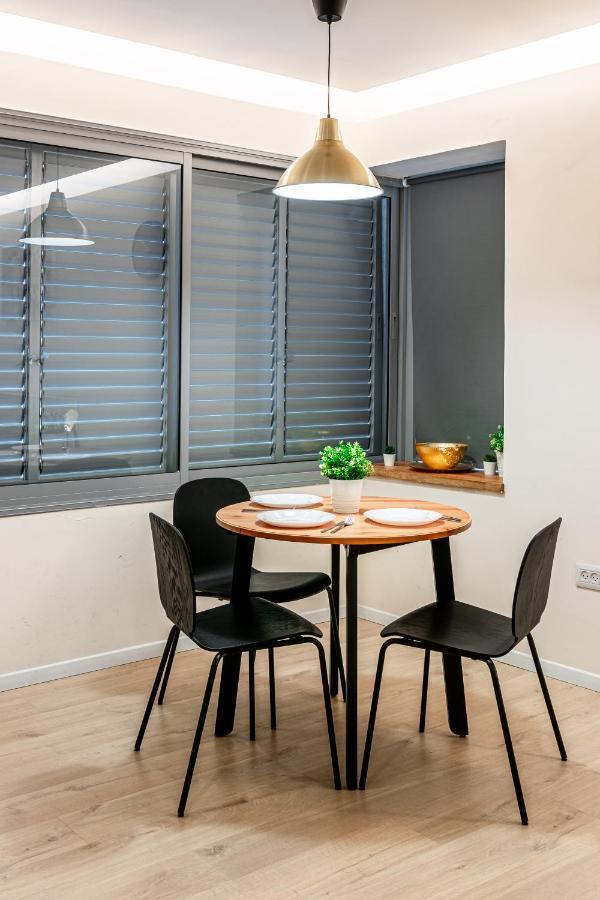 City Center Family Relax Apartment Netanja Buitenkant foto